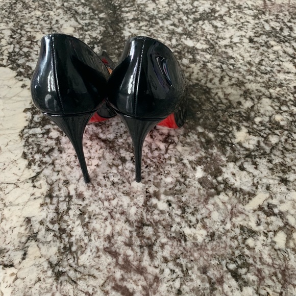 Christian Louboutin So Kate. Size 39 - Picture 3 of 6